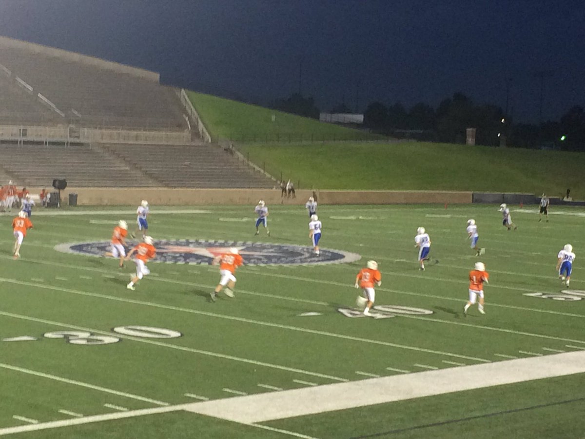 stevenmbarry91's tweet photo. Monday night lights! @SBMSBearPride #bearpride https://t.co/Ui0ZKBpKSF