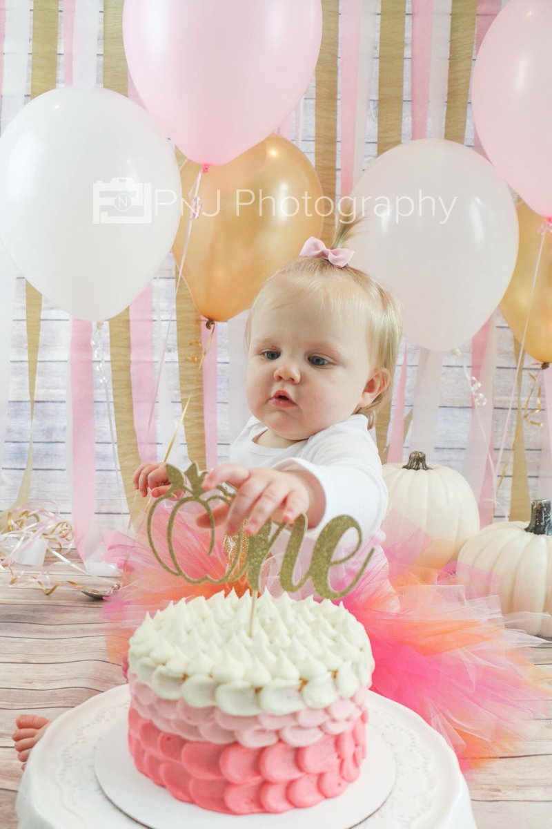 PhotographyPNJ's tweet photo. Someone was very excited to turn #ONE! And we were just as excited to be a part of it! 🎂🎉🎈#photography #cakesmash https://t.co/g5Khn331Il