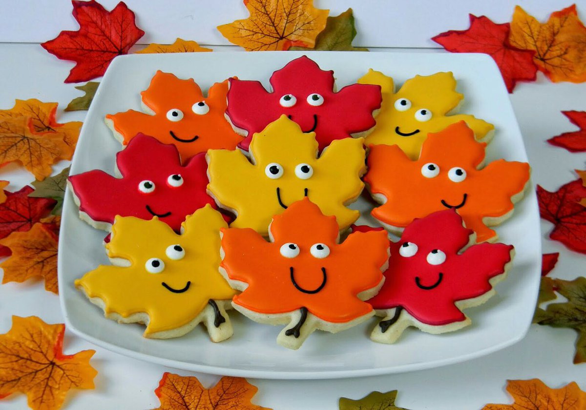 "I demanded for Iggy to make these cookies and he delivered." Did he demand them to be made because of the googly eyes? ...WELL.