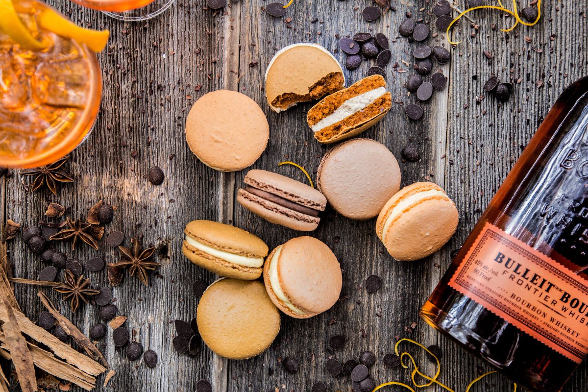 thierrychocolat's tweet photo. #FallForThierry this #Thanksgiving + delight family + friends alike w/ special limited edition flavour #macarons. Available until Oct 9th. https://t.co/8azC6rP4Jt