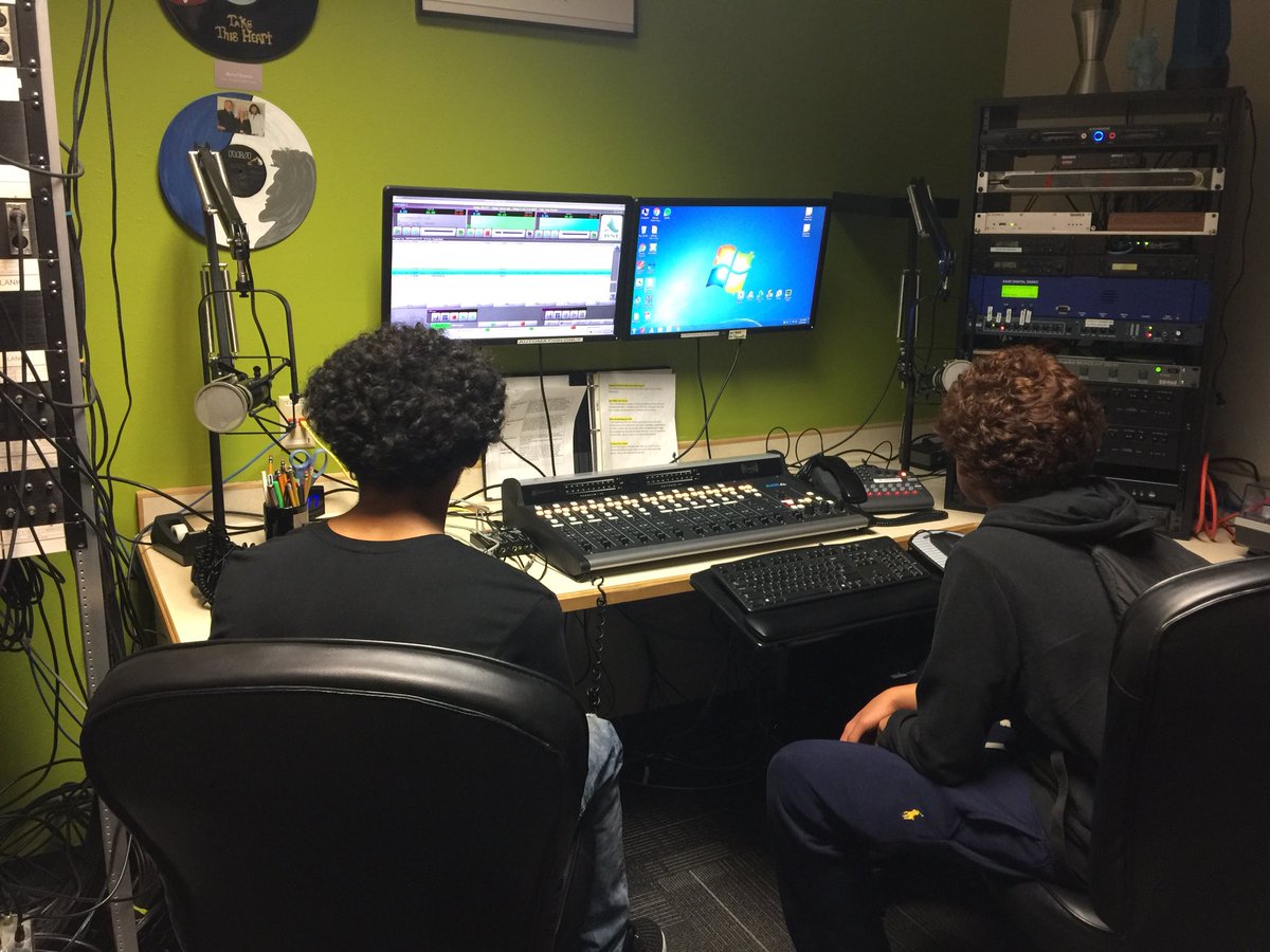 PPAPride's tweet photo. PPA scholars touring SP Media Center. #PPAPride https://t.co/e0ktwVuQC1