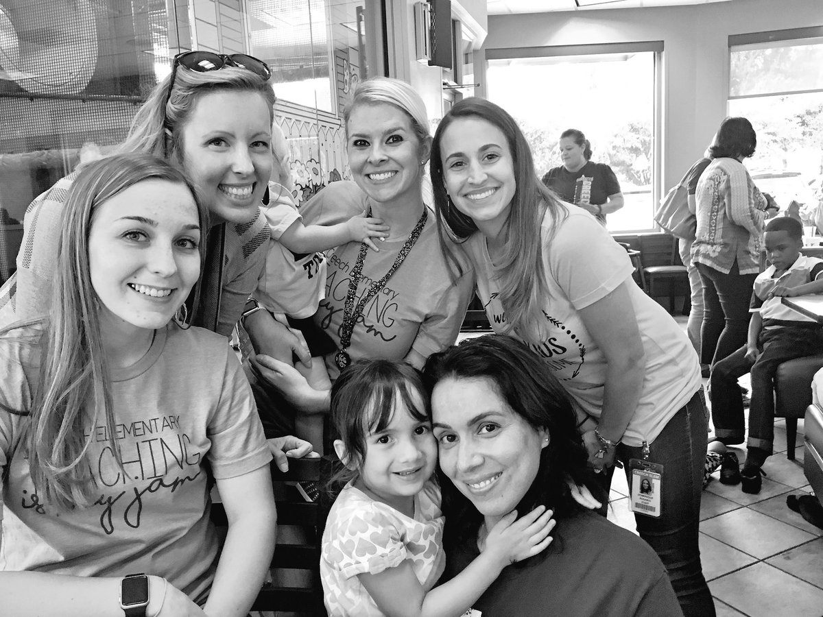 Spirit Night with some of my awesome team at <a href="/ChickfilA/">Chick-fil-A, Inc.</a> 🙂 <a href="/CreechElem/">Creech Comets</a> #CreechU #creechpride