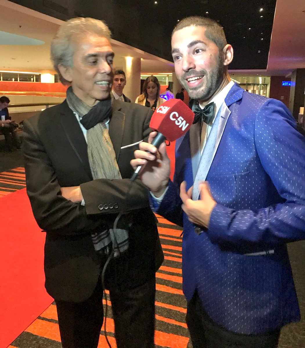 CityCenterRos's tweet photo. #Jairo junto a @C5N en la previa a los #Magazine #MagazineDePlata #Magazine2017 https://t.co/sydQlCVBPh
