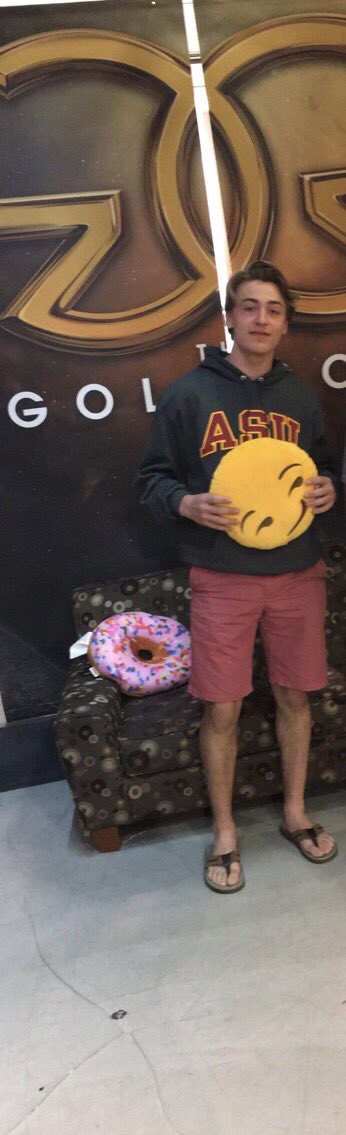 bp0088's tweet photo. Happy birthday Jarvis @_JohnLandry #terrelljackson https://t.co/l1AMsmZTxM