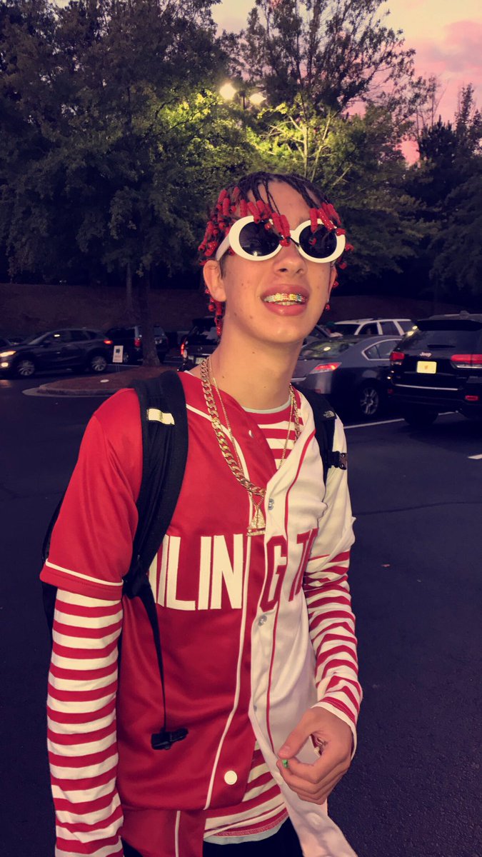 jujubouknight's tweet photo. we go all out for hoco week #yachty #kodak retweet us and help us meet our idols!! https://t.co/HUlhsUH98a