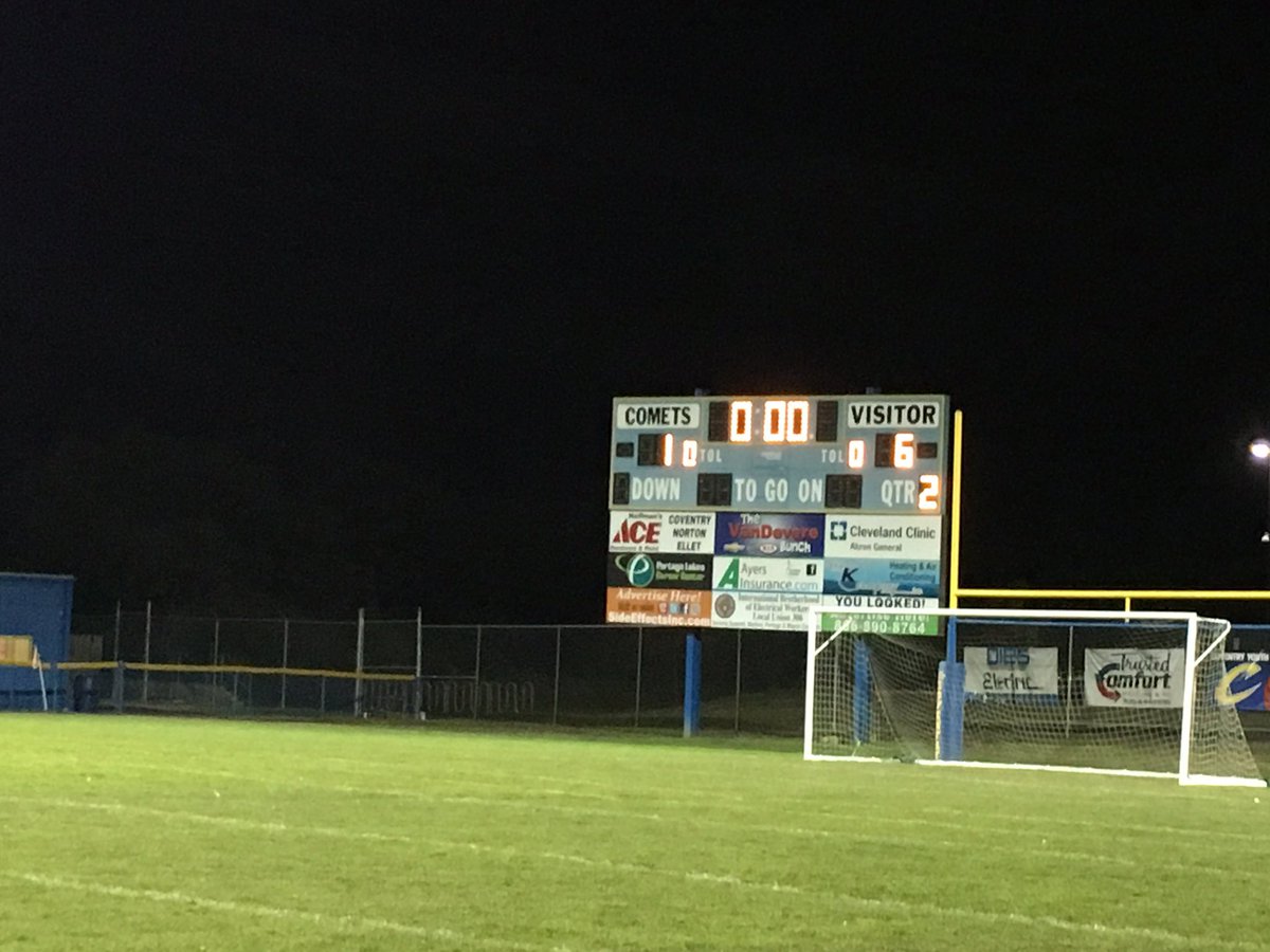 boys_lakesoccer's tweet photo. Varsity also takes the win tonight with a 6 to 1 victory over the Coventry Comets! #rockedem #lakesoccer2k17 #greatatake https://t.co/e7sAaJD07t