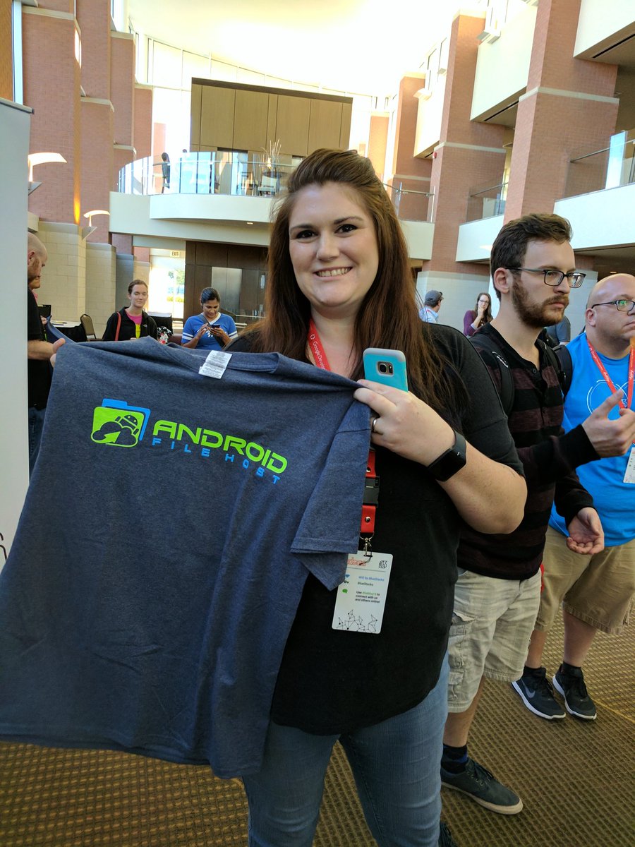 Going through pictures of the key #BABBQ and found some pics of our friends <a href="/DroidHeroes/">Droid Heroes</a> <a href="/MichelleDykes1/">Michelle Dykes</a>! Man! We miss the BABBQ! :-(