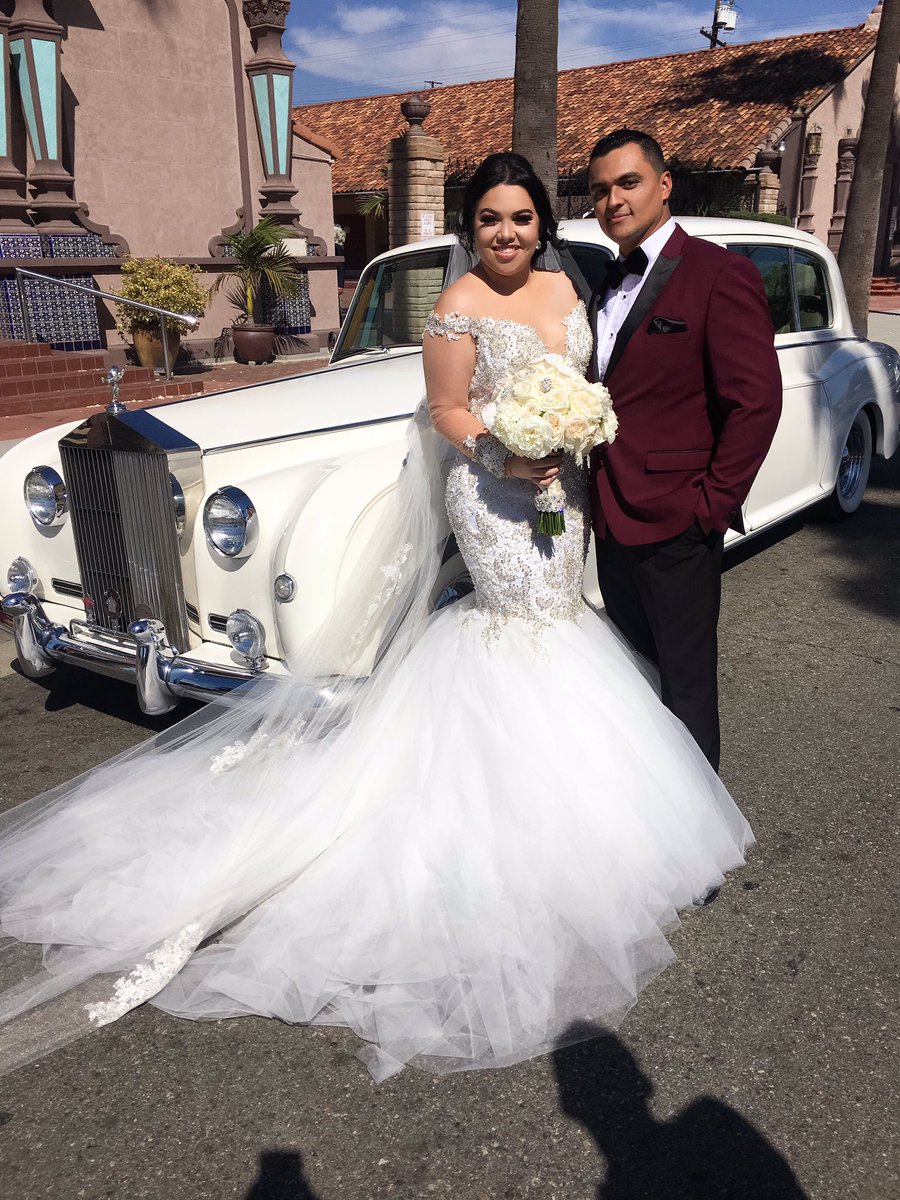 mytouchofglam's tweet photo. Mr. &amp; Mrs. Renteria https://t.co/fFSv83NuXk