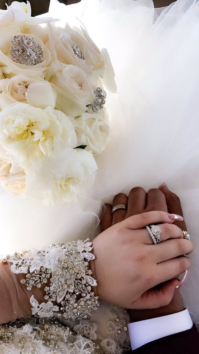 mytouchofglam's tweet photo. Mr. &amp; Mrs. Renteria https://t.co/fFSv83NuXk