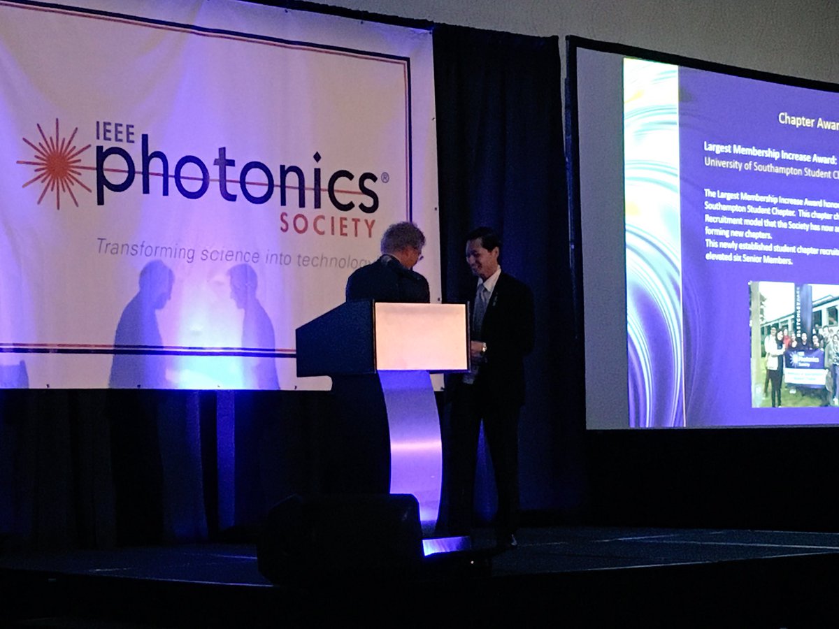 NicholasHLW's tweet photo. Our @unisouthampton @IEEEPhotonics chapter won Largest Membership Increase Award at #IPC2017! 🏆💡
Thanks to everyone's hard work!
@orctweets https://t.co/OBiCllX2LU