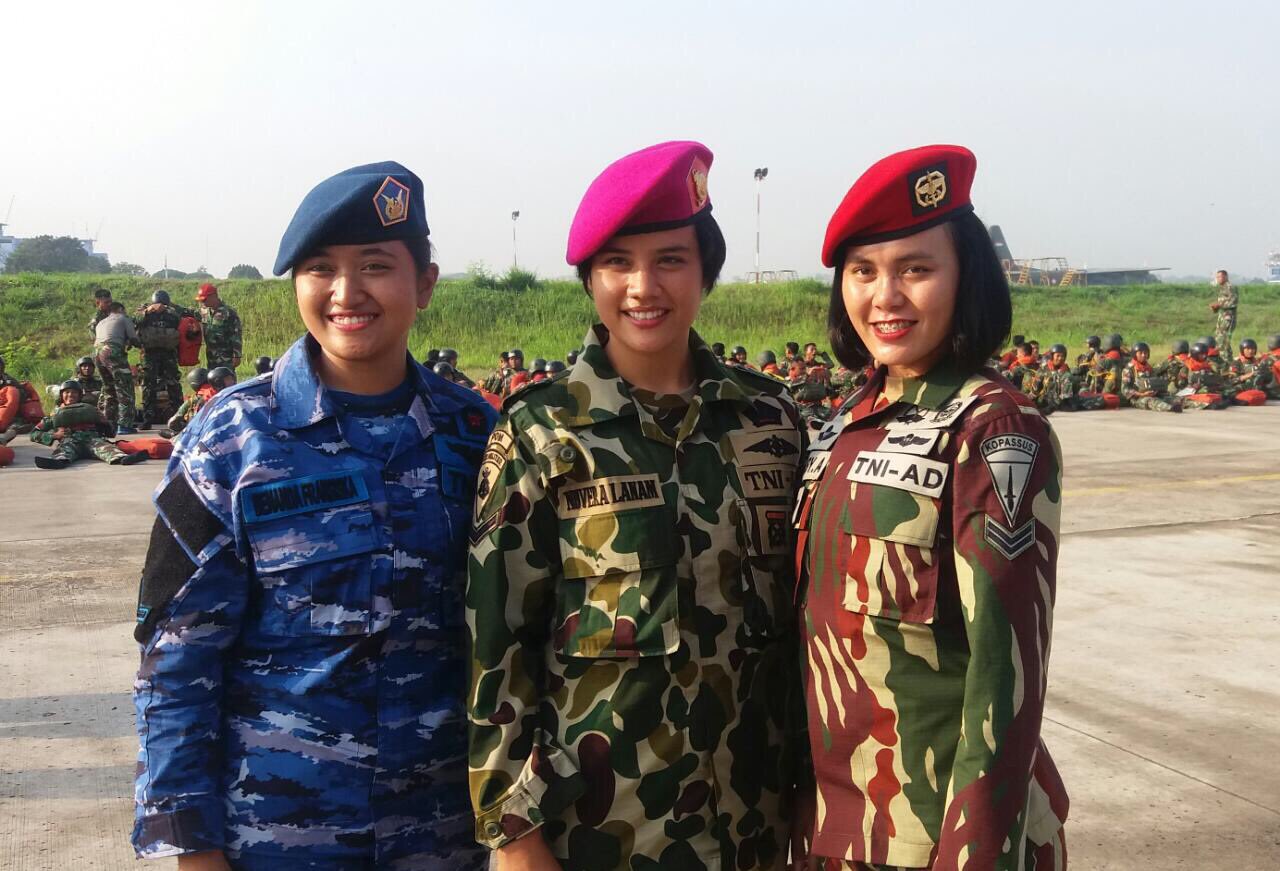 TNI Angkatan Udara on Twitter: "Wanita TNI yang akan melakukan