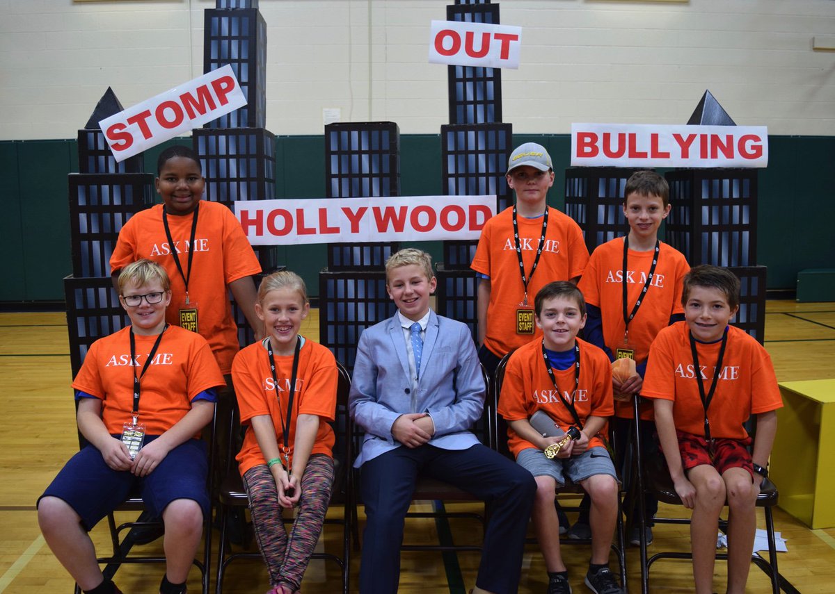 Blake3Ginny's tweet photo. Kelly 5th Grade Leaders create skits for Olweus Kick-Off Week. Dr. Phil Show with an intervention. https://t.co/mPLr7YQ8yp