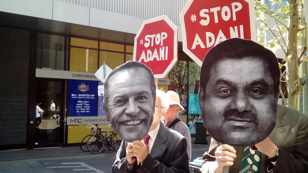 stopadanieltham's tweet photo. .@billshortenmp Did you watch #4Corners last night? Please get #offthefence and #StopAdani We are counting on you! https://t.co/pfQNe506CF
