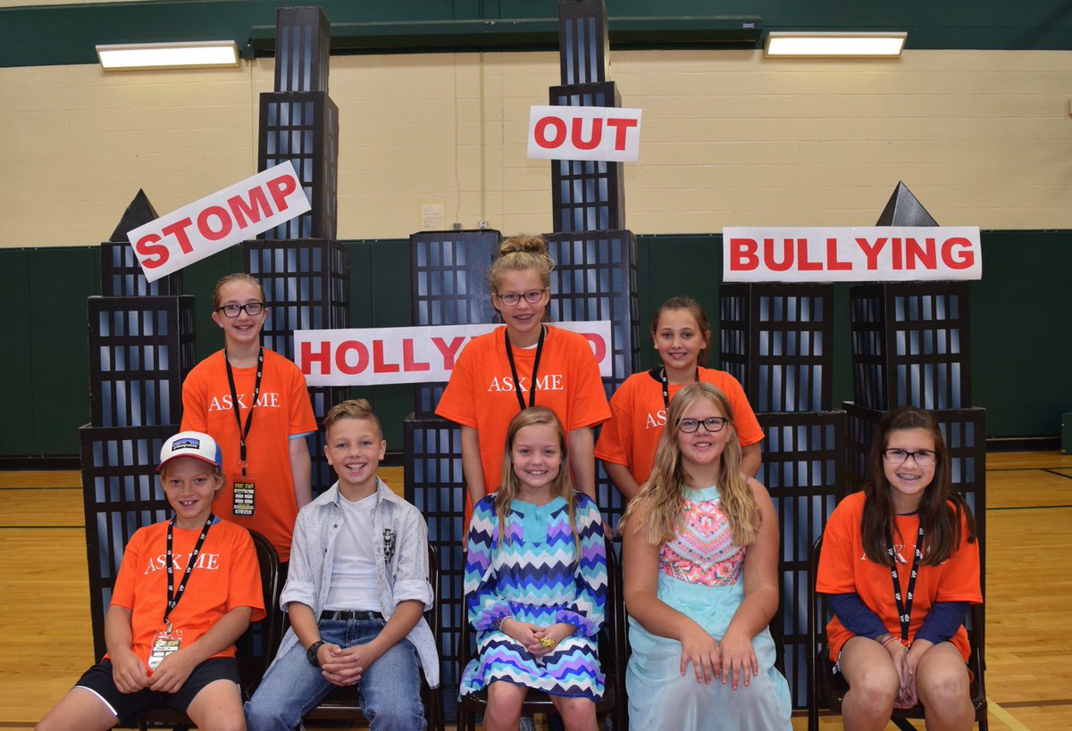 Blake3Ginny's tweet photo. Kelly Kids creating an “Ellen Show” for the Olweus Bullying Prevention Kick-Off Week. https://t.co/5cKE5lMYu3