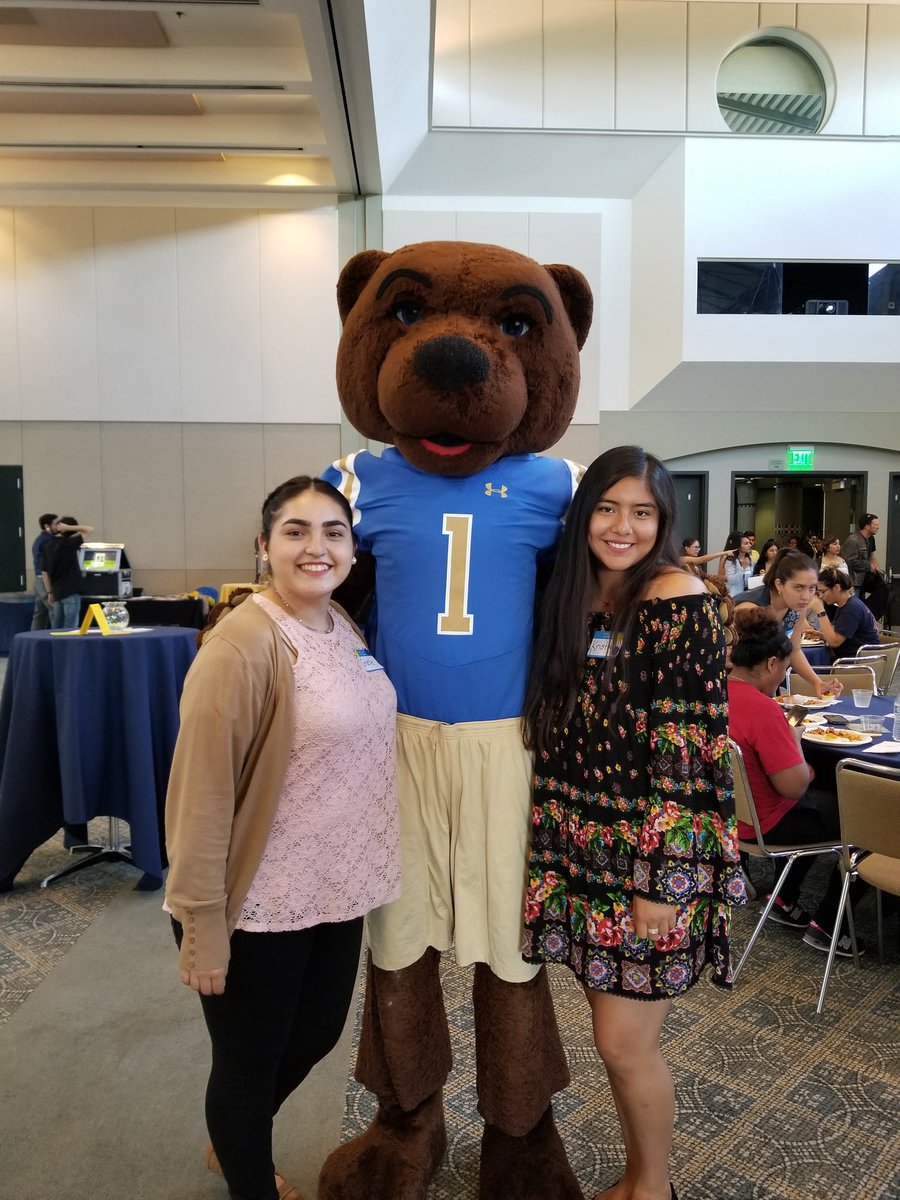seronoser_yosoy's tweet image. #FirstGenUCLA