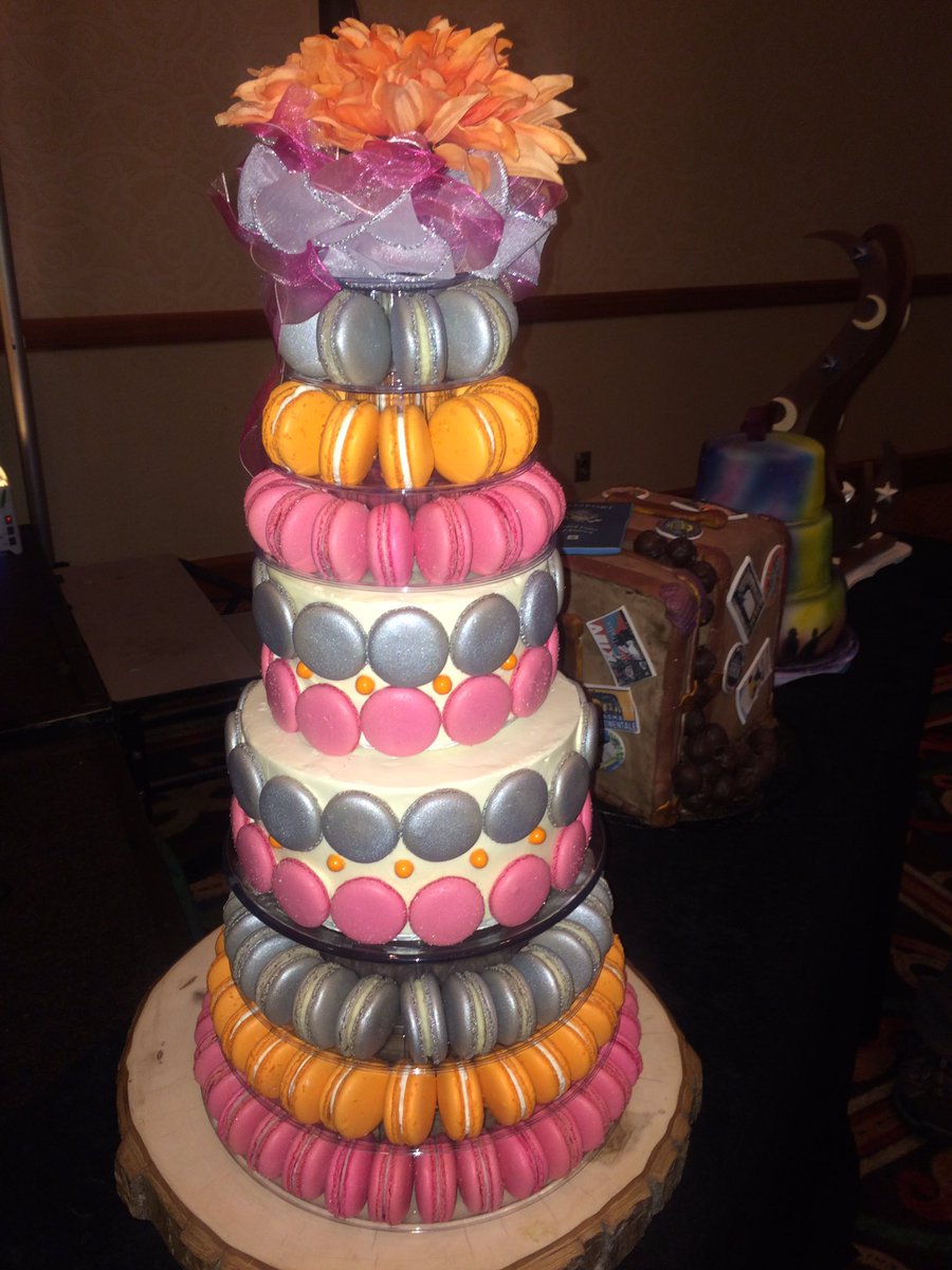 The <a href="/SweetCaribouAK/">Sweet Caribou</a> #macaron cake auctioned off for $200. Money goes to <a href="/The_Arc_ANC/">The Arc of Anchorage</a>  #SweetRivalry