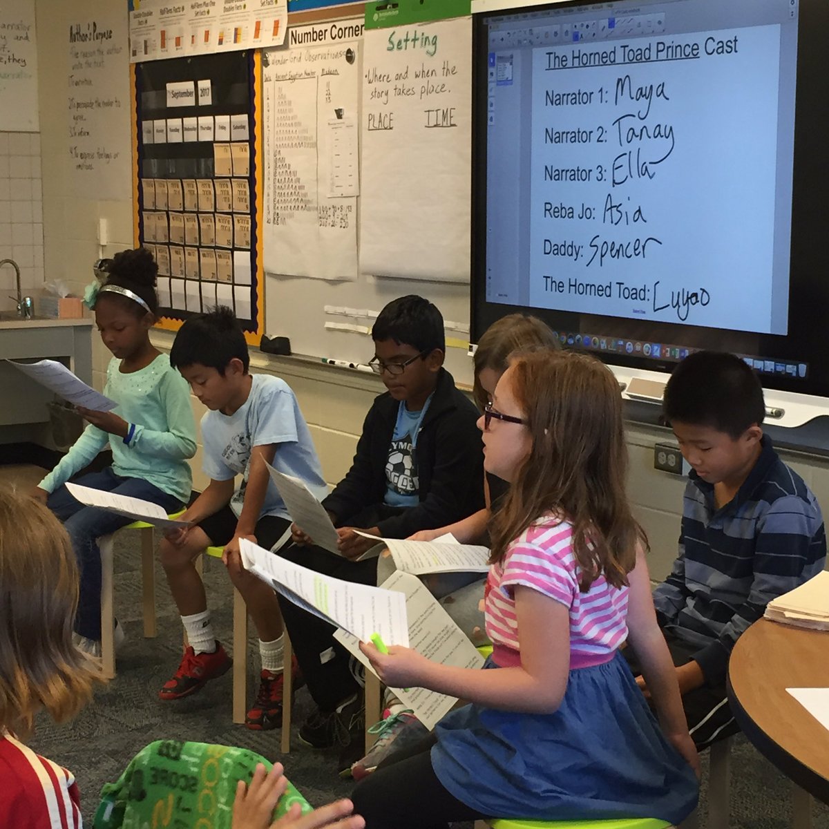 mrmcauliff's tweet photo. This class will be doing lots more readers' theatre this year! #GWgreats https://t.co/lfEtKTaKsp