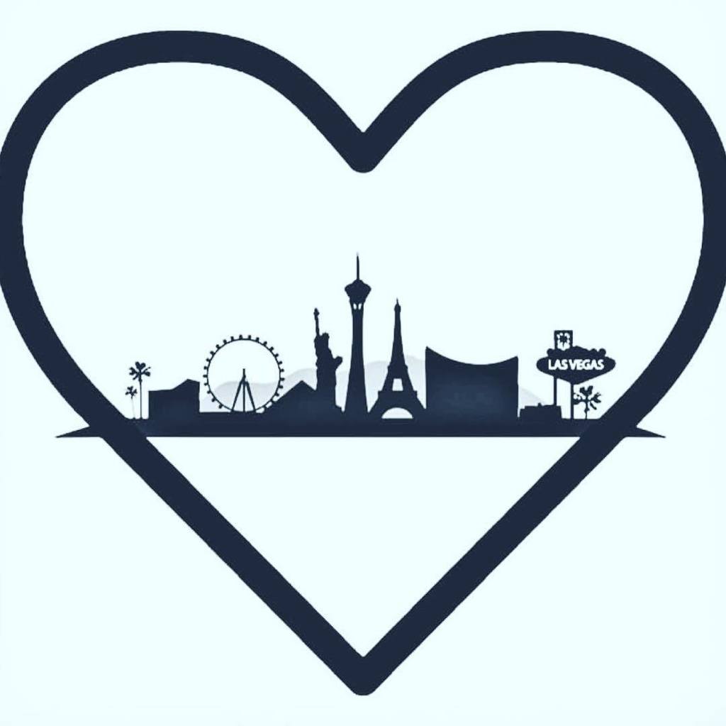 eatfoozo's tweet photo. Our hearts are with #lasVegas. ❤️ https://t.co/Bf73wCowkT https://t.co/h8kyKlLM1h
