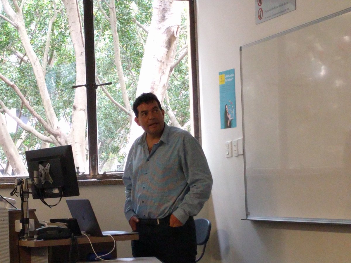 UNSWPhysics's tweet image. Prof. Michael Tobar @uwanews  @ARC_EQuS  - precision measurement and quantum metrology colloquium on now @UNSWPhysics