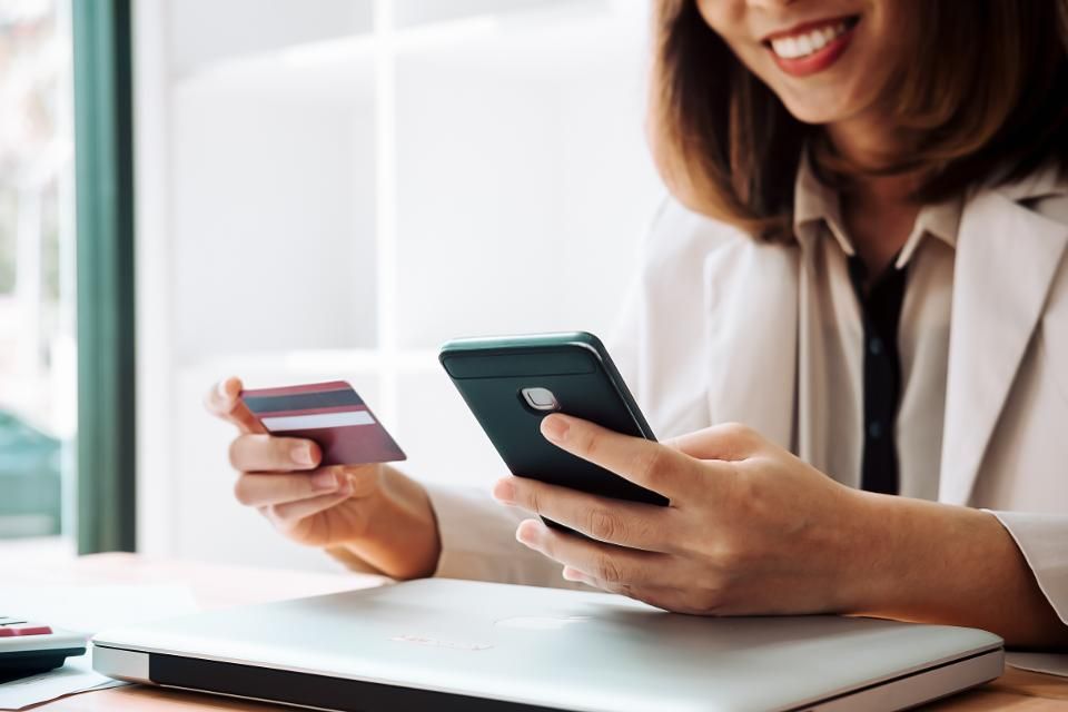 SpirosMargaris's tweet photo. Dear #Millennials, Can We Be Friends?
Sincerely, Your #CreditCard
https://t.co/tzOAfnRKbo #fintevh @SeaShell__ https://t.co/tZnfGuIbj8