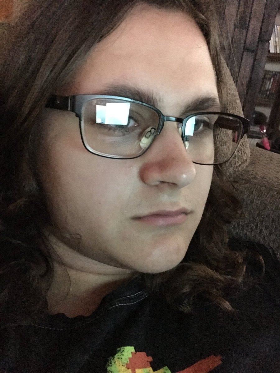 queenbageI tweet picture