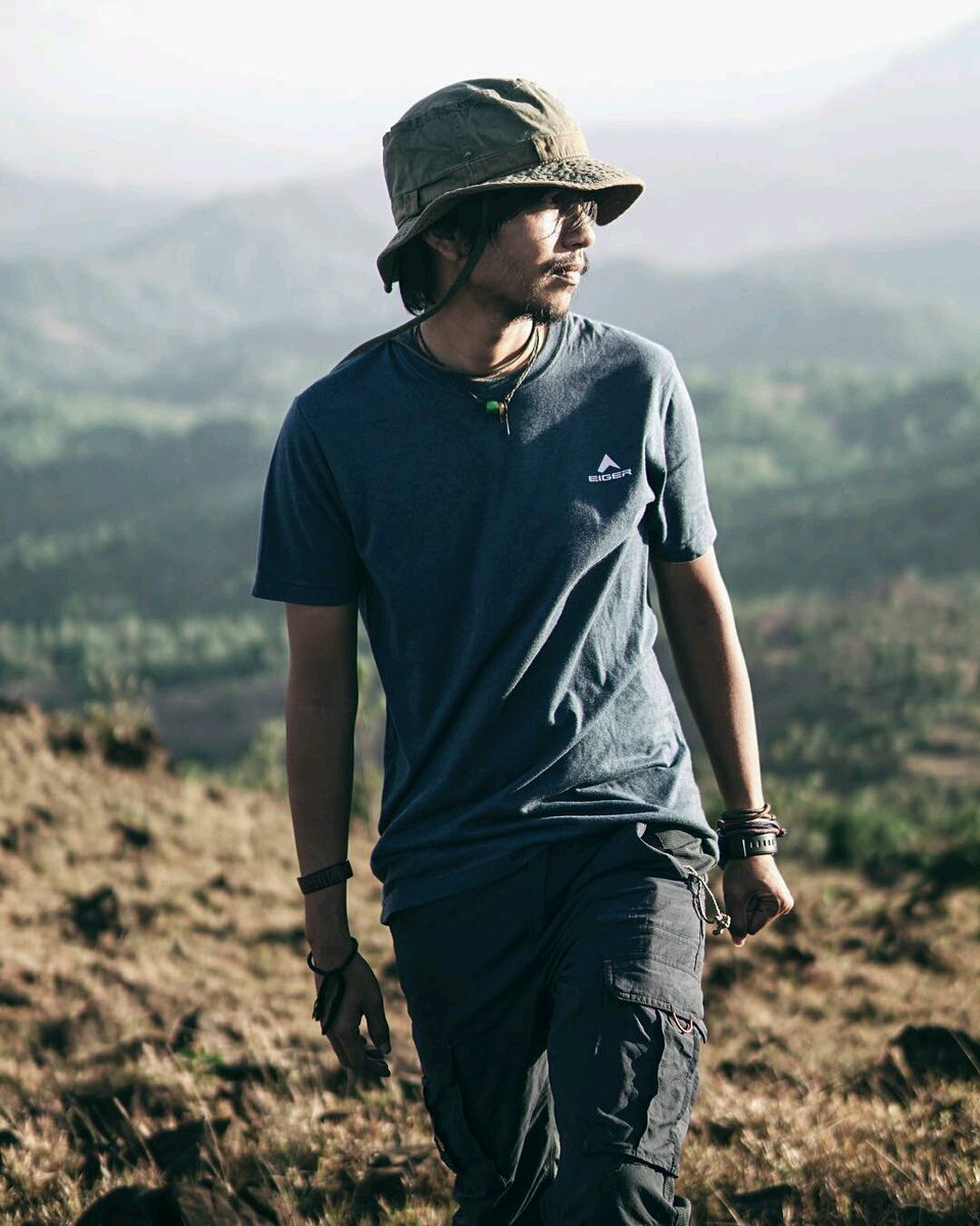 eigeradventure's tweet photo. Go where you feel most alive. Letโs start the new adventure!
Inframe: @fiersabesari
#EigerAdventure #EigerTropicalAdventure #MJC2017 https://t.co/qRgogxEn6b