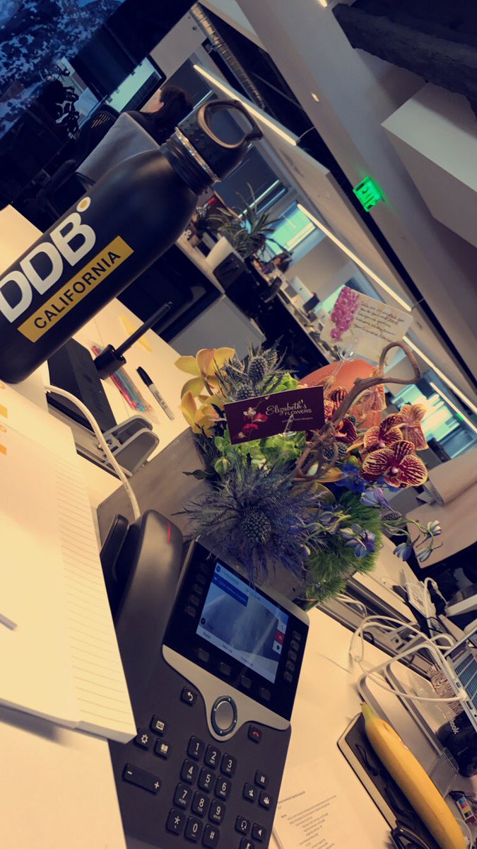 MDraughter's tweet photo. When in California. 🥂 https://t.co/dTR4l96sZn