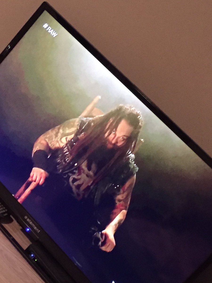 haley_hufff's tweet photo. Well my tv froze....creepy😨😂 @WWEBrayWyatt https://t.co/yWemaAC2yp