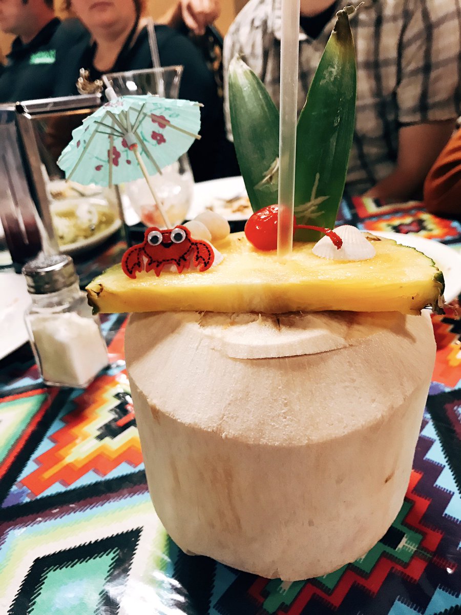 savorintlmktp's tweet photo. Our third stop of the media progressive dinner took us to La Mestiza in @IMC_Globe! 🇲🇽 #SavorIM #SavorIndy https://t.co/qDkc7jSb6n
