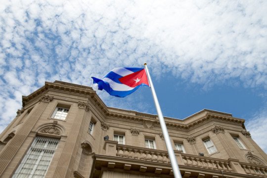 CGTNOfficial's tweet photo. US plans to expel nearly two-thirds of Cuba's embassy staff, announcement expected as early as Tuesday, reports Reuters https://t.co/gFAFd6apHp