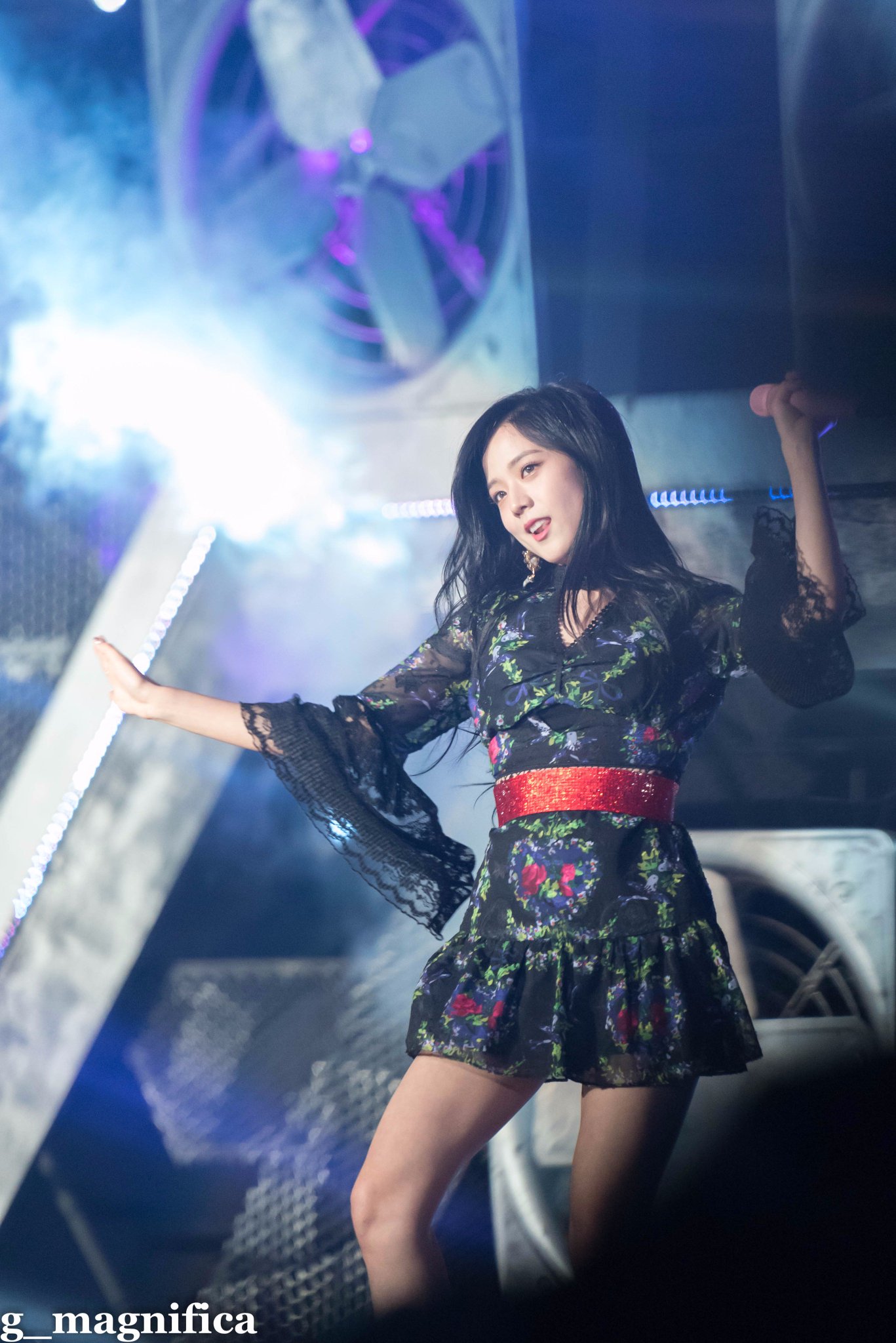 DLLlZrfVwAI9a6o.jpg:large