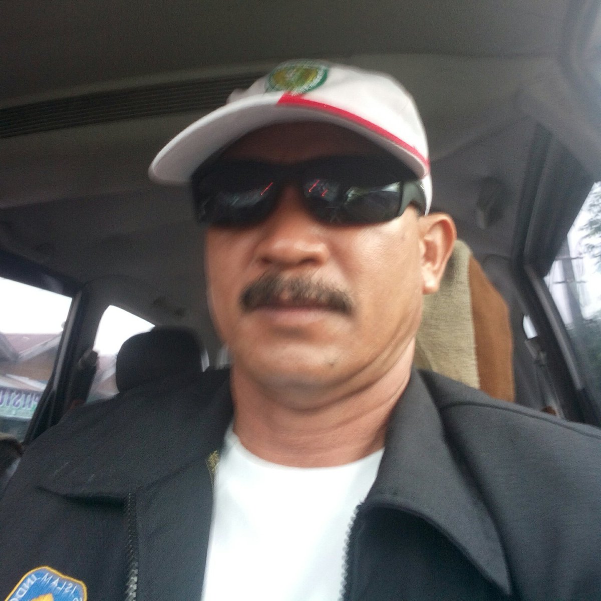 Brikson3's tweet photo. #FotoProfilBaru https://t.co/5Qd5Qv4ZE1
