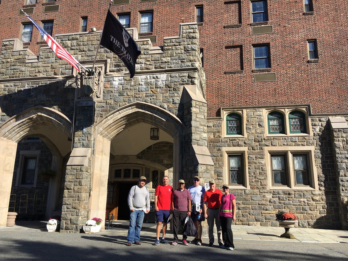 CaitlinCofiell's tweet photo. Urban Orienteering #GreatLessonsLearned #TLDG #ProgramsRock @cannmary @NancyBordick @a1410thetaxi @barrowsparrow https://t.co/HO3rJfwvNr