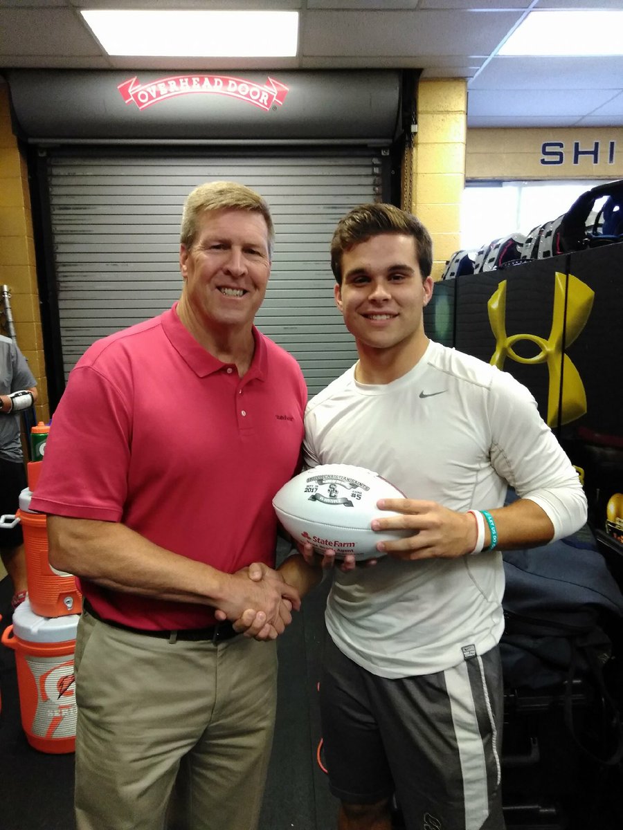 JeffConawayTFA's tweet photo. Congrats @lbrown1532 4receiving the @BradScott77 State Farm POTW! 15/21 504 yards, 3 car. 23 yards, 6 TDs. @ShilohSaintsFB #HugePerformance https://t.co/AyPGWw743A