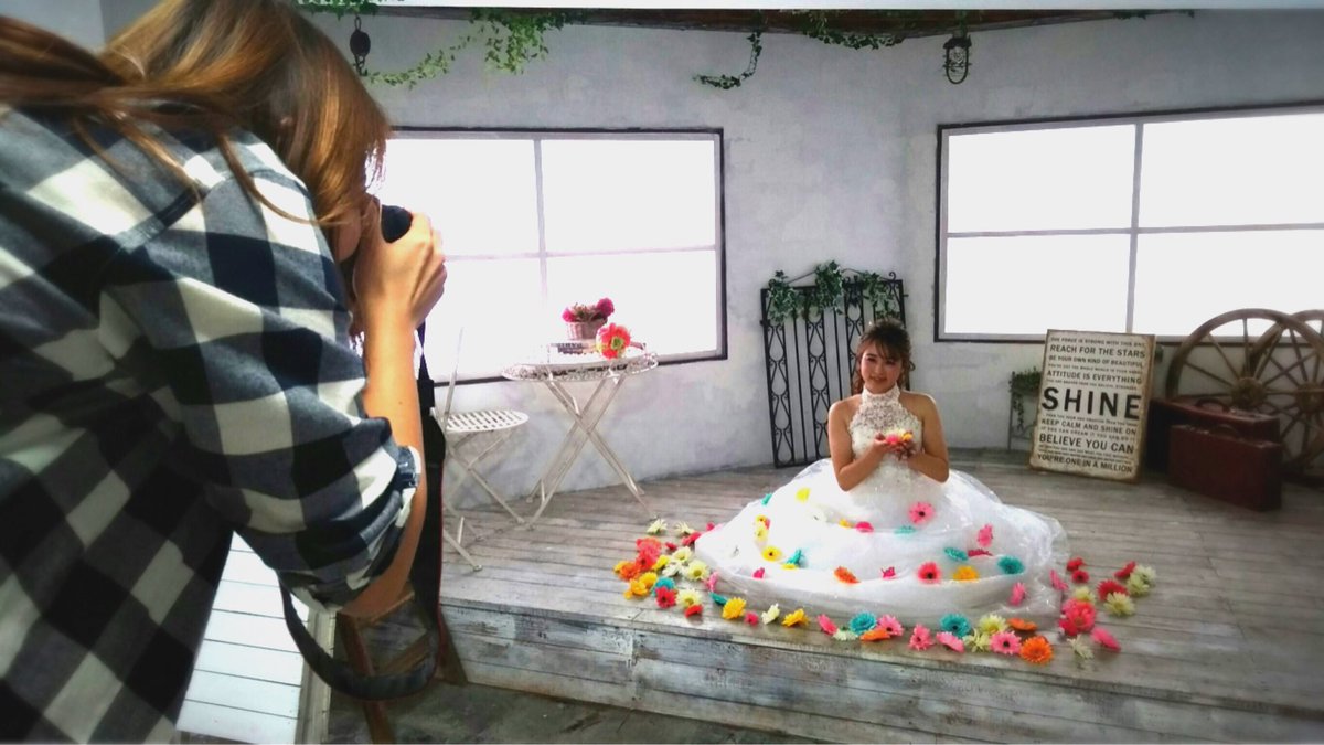 まだまだ募集中🙇‍♀️未経験の方大歓迎!お気軽にご応募下さい♡
関西はこんな感じです♡女性カメラマンです♡
#プレ花嫁
#ブライダルスナップ 
#ブライダルモデル 
#ウエディングドレス
#ウエディングモデル
#ウェディングヘア
#大阪 
#ポートレート
#被写体
#模擬挙式