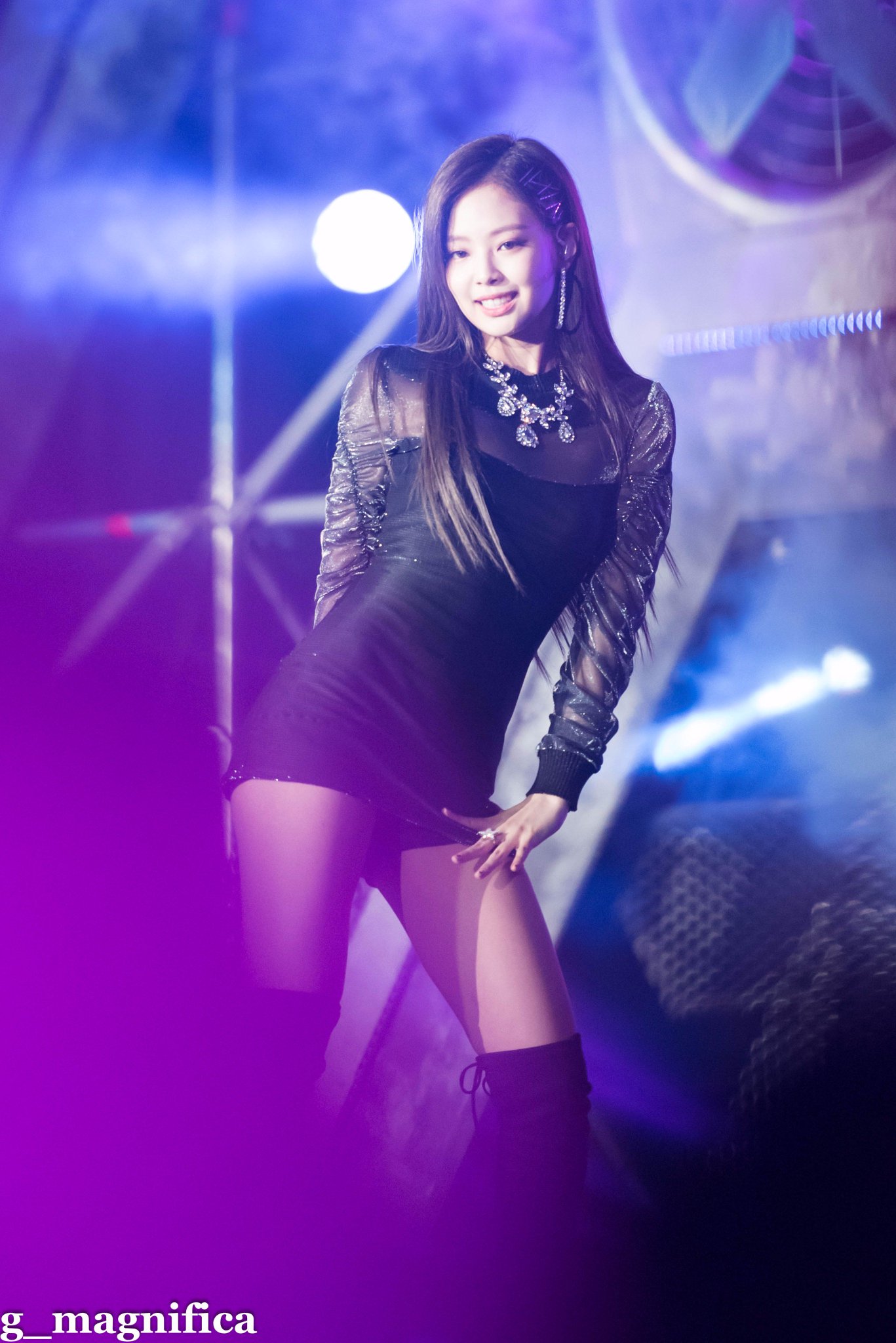 DLLrJy8VYAAooQE.jpg:large