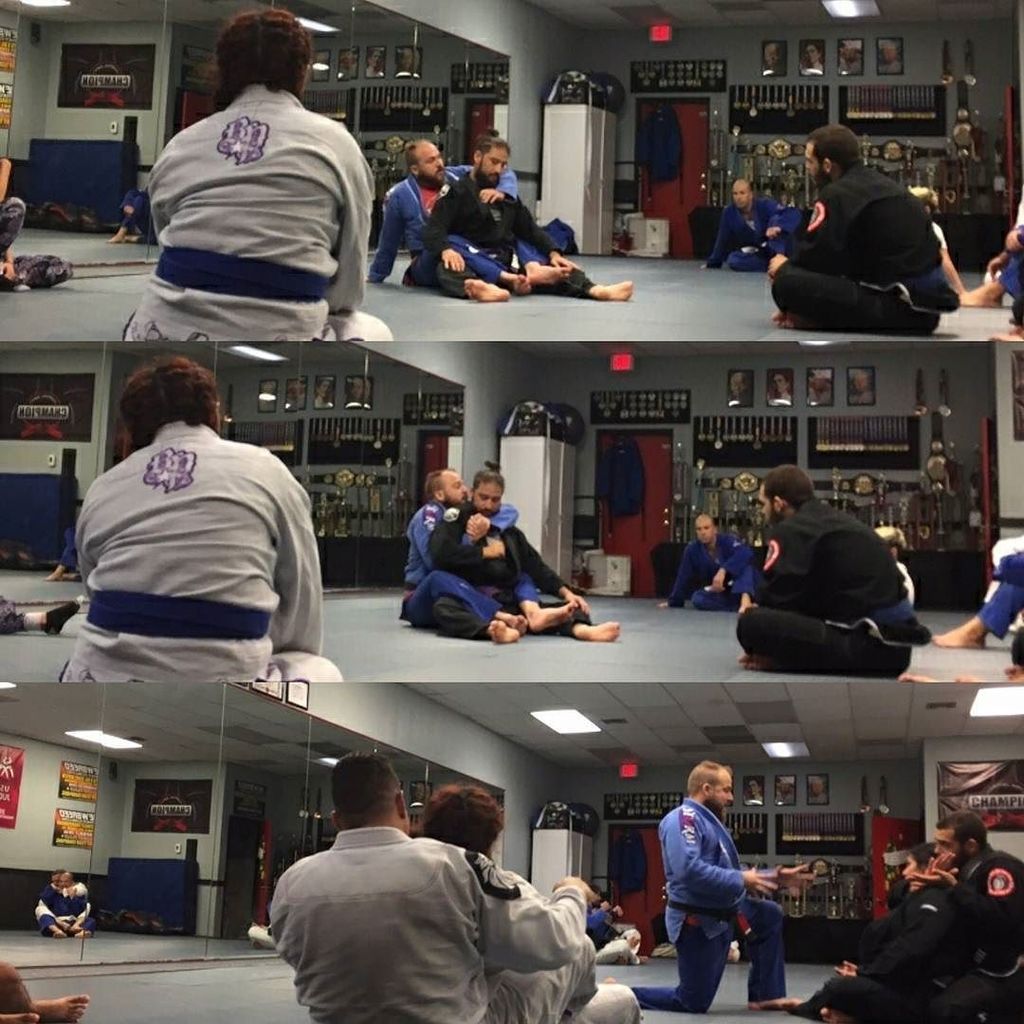 DanielPerezBJJ's tweet photo. Back to working the details on Monday night's Gi class.
.
.
.
.
.
.
#danielperezbjj #demianmaiajiujitsu #bjj #jiuj… https://t.co/aiNiXUSxKo https://t.co/kUAkcwkP27