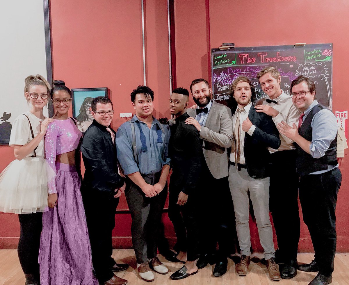 CancunComedyLA's tweet photo. #TEAMPROM https://t.co/mL94kCiEhf