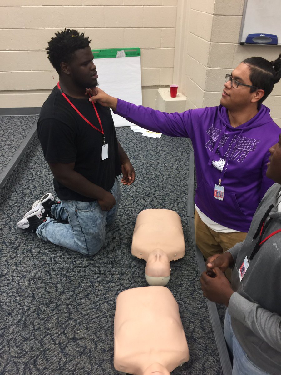 DvilleTAFEandET's tweet photo. Education &amp; Training interns will be prepared to keep students safe &amp; secure. #etinterns #dhsipet #dhspiet @dvilleCTE @Duncanville_HS https://t.co/v7fHUrw7y3