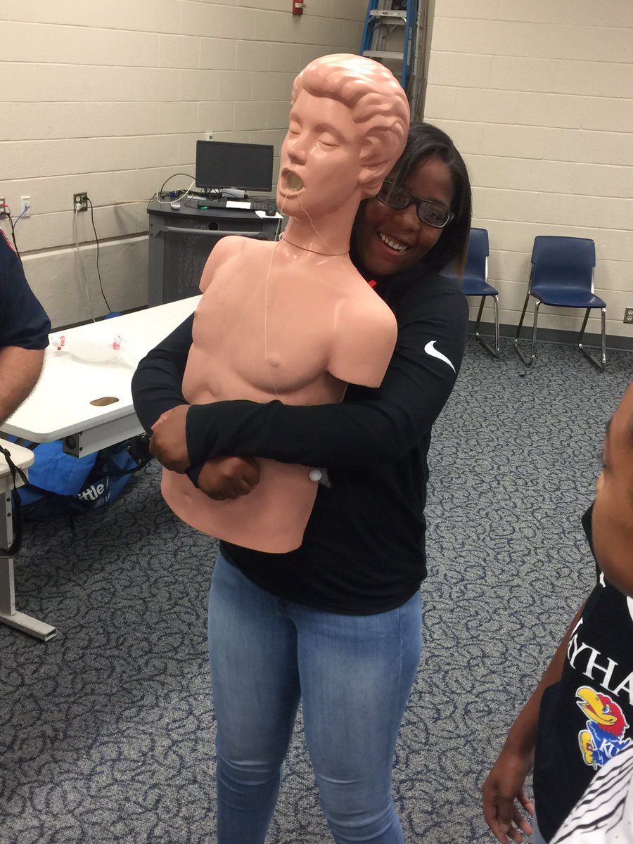 DvilleTAFEandET's tweet photo. Education &amp; Training interns will be prepared to keep students safe &amp; secure. #etinterns #dhsipet #dhspiet @dvilleCTE @Duncanville_HS https://t.co/v7fHUrw7y3