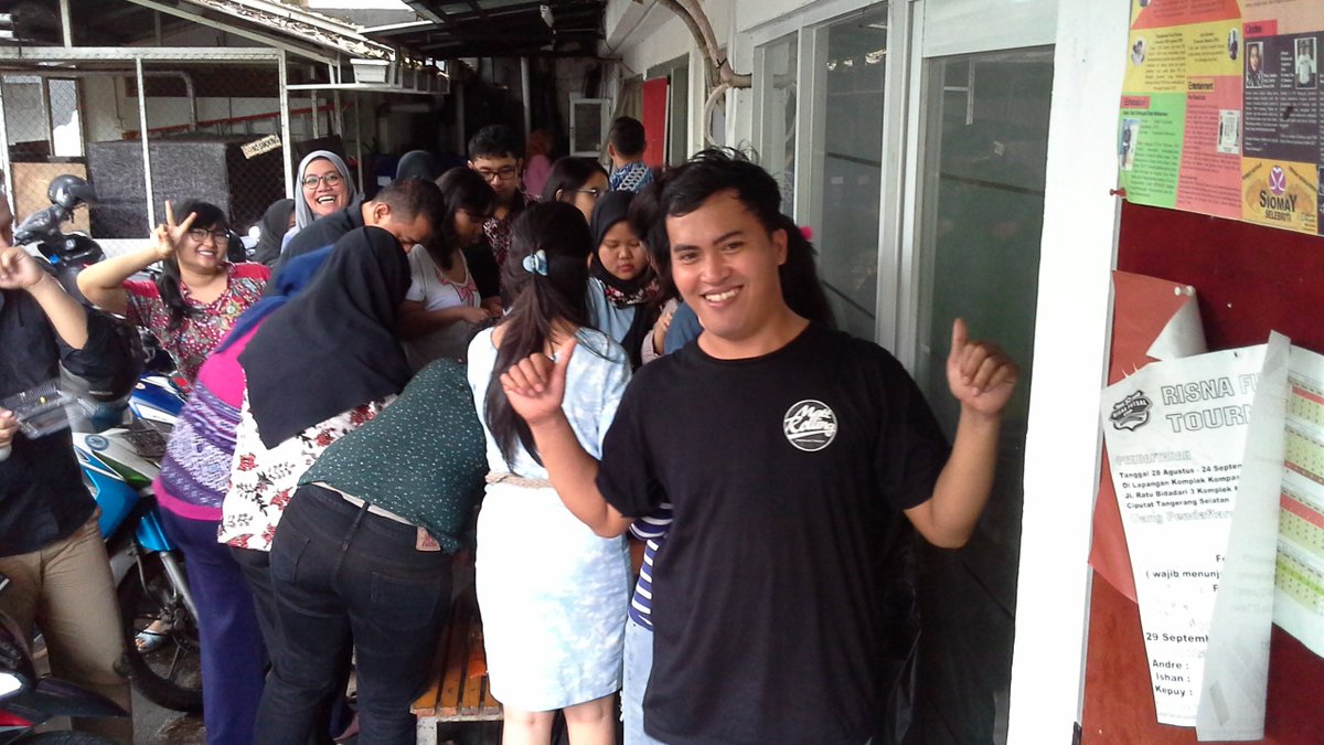 UBS Business School tweet media