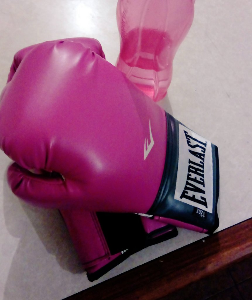 arizspeed's tweet photo. Miren las preciosidades que me compré hoy 😍 #boxingbeauty https://t.co/9u5p4Y9F48