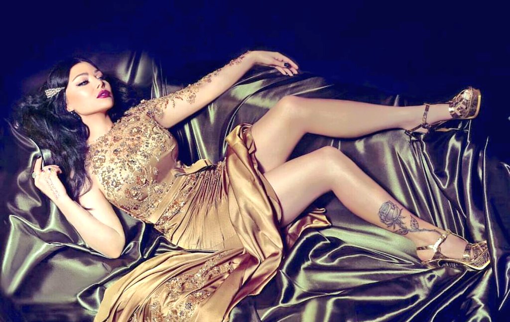 HaifaMylove__'s tweet photo. الكل يصوت لانو مافي حدا بيستحق جائزة داف باما غير الكوين هيفاء ❤
#VoteForHaifa 😍👇
https://t.co/jpIgQw6z4q
#Bama2017ForHaifa
@HaifaWehbe https://t.co/OBow3Hw5Au