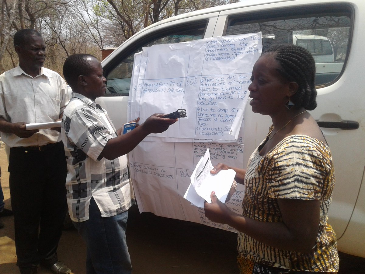 WomenforchangeZ's tweet photo. 28 October WfC facilitated an #interfacemeeting between Chizalila Village community & Government Service providers on natural resources. https://t.co/gwThMw7yYy