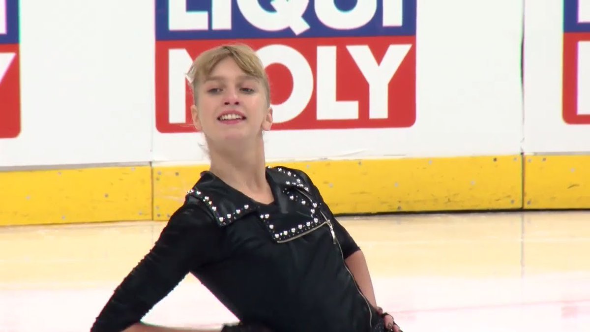 FigureSkateTV's tweet photo. Alexandra FEIGIN BUL - Ladies Short Program MINSK 2017 https://t.co/weWyF4HgFj https://t.co/qUusv16YW6