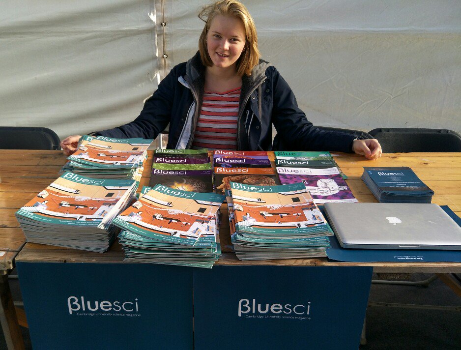 RebeccaClaireRS's tweet photo. Latest #BlueSci issue, which I was Issue Editor for, is now available @CUSU fresher's fair. Featuring @CamZoology and many other topics!! 😁🤓 https://t.co/qQrRquZio9