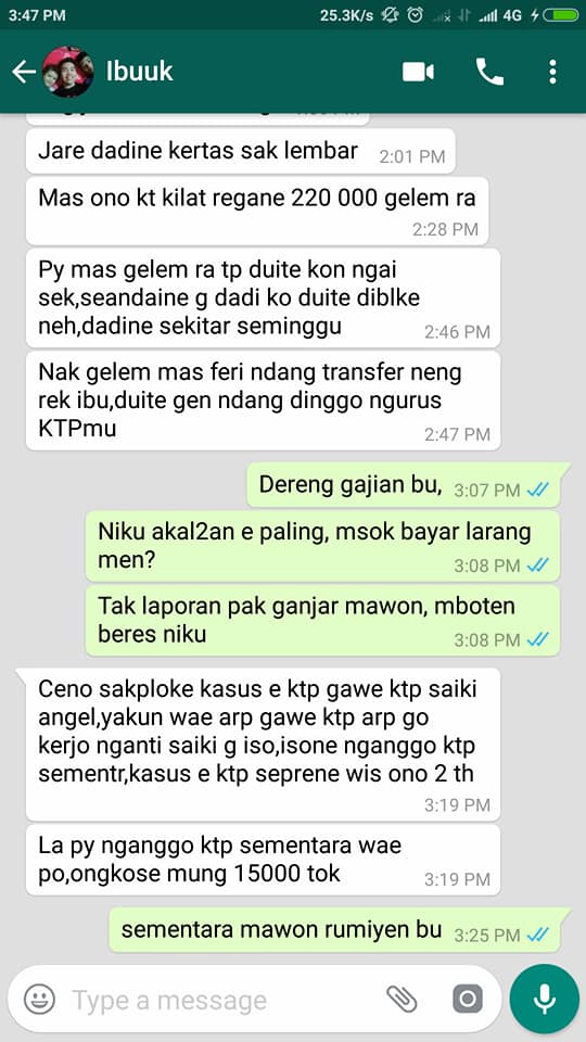 AkbarFeri's tweet photo. Bpk @ganjarpranowo dan bapak @hendrarprihadi. E-KTP sy hilang, ketika diurus katanya gabisa, malah sruh byr 220rb. ini posisi sy di jakarta. https://t.co/7gJnZbsh3O