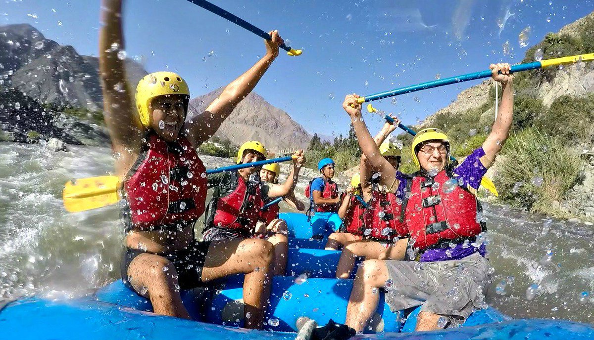 JisusHbk's tweet photo. NOS FUIMOS!! #lunahuana #canotaje #extreme #QuieroSerBlogger @atrapaloperu https://t.co/DRIhNORx9K