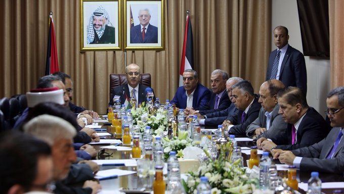 View image on Twitter