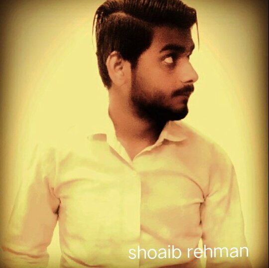 Shoaibmalik1997's tweet photo. #shoaib #rehman #yellow #shirt #cool #dude https://t.co/7yp78s3jK4